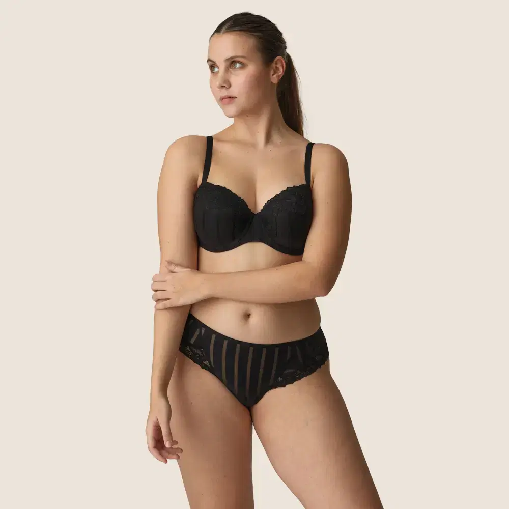 Maldives Black