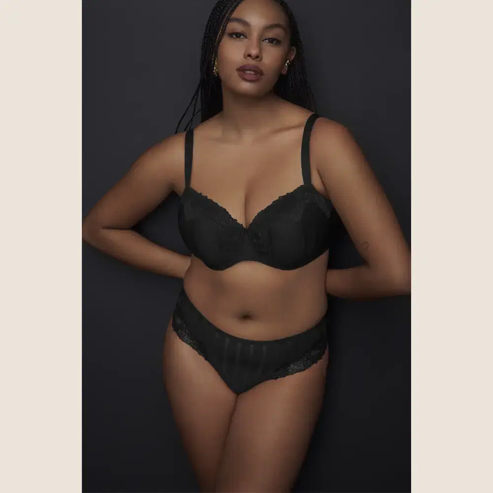 Maldives Black
