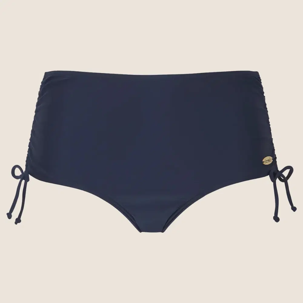 Bikinitrosa Doris