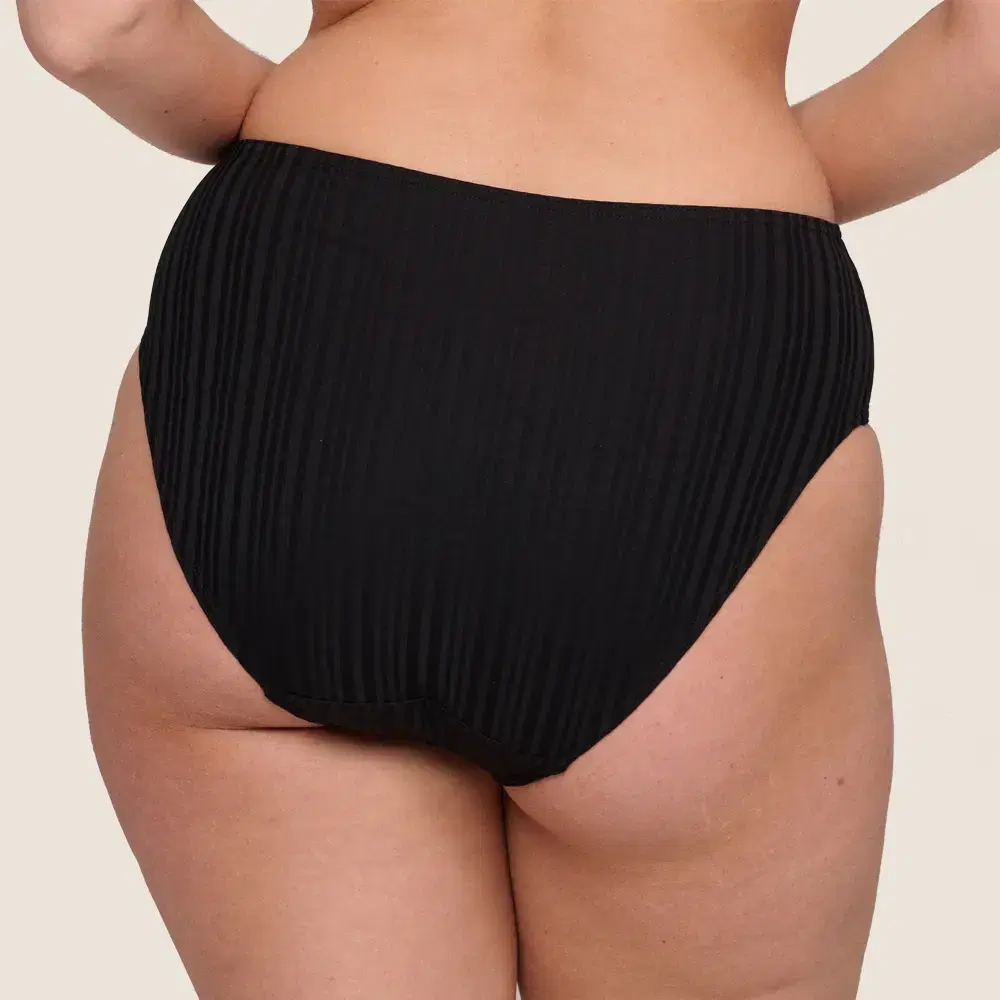 Kiruna Hög bikinitrosa