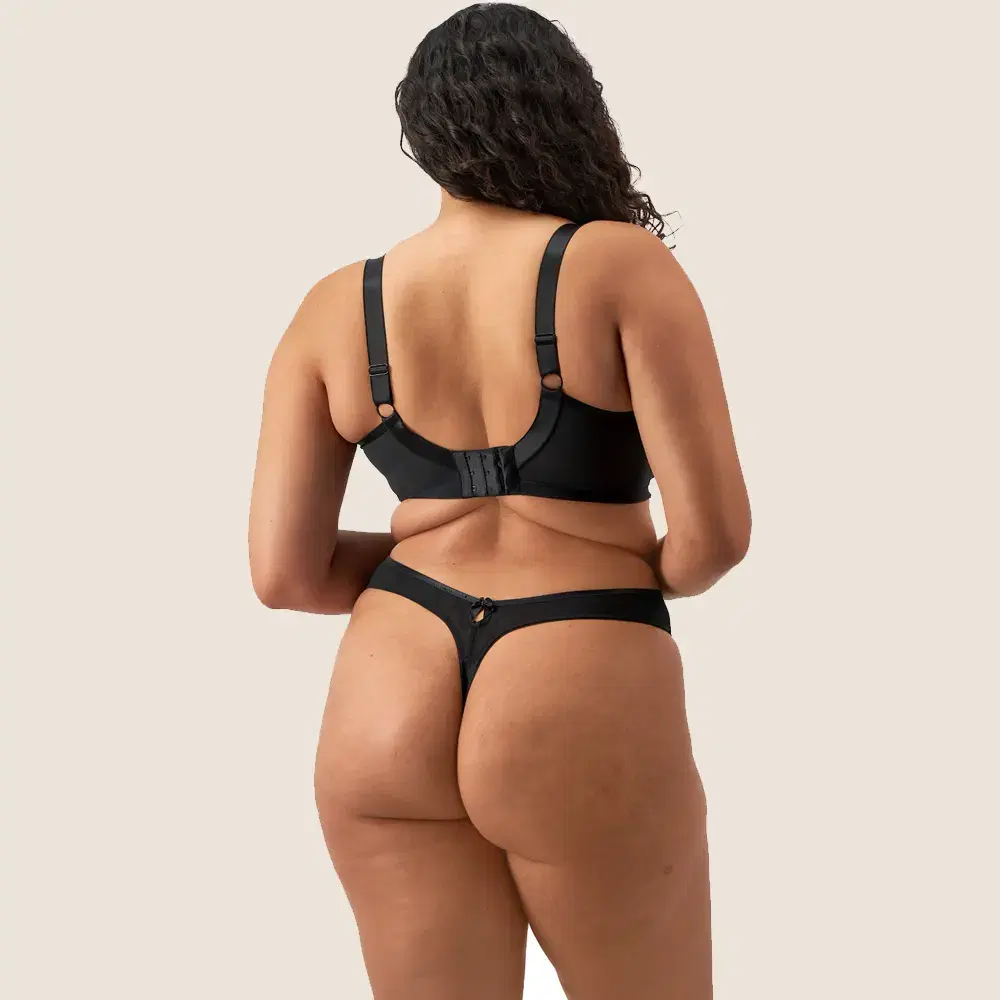 Teagan Black Almond